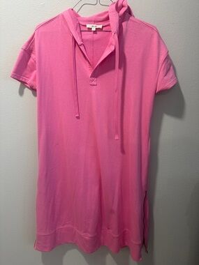 Women’s Pink Hoodie Dress with Short Sleeves